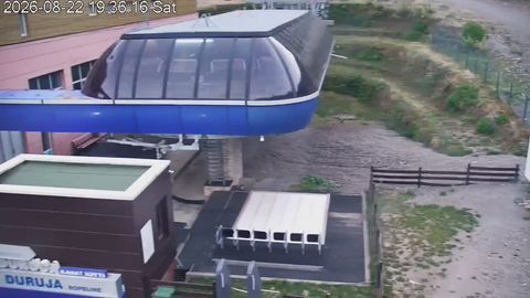 Live camera covering the lift area at a ski resort